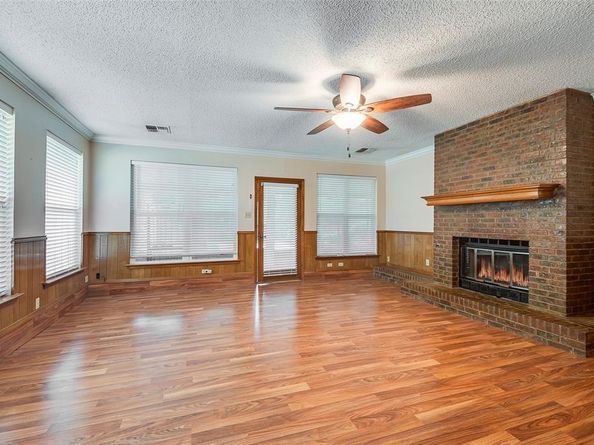 818  Westbrook Drive , Irving Texas 75060