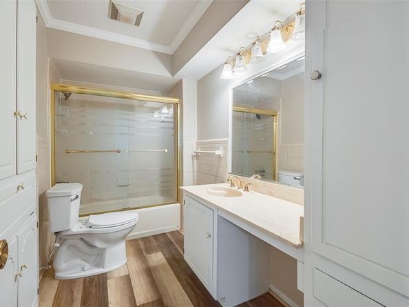 818  Westbrook Drive , Irving Texas 75060