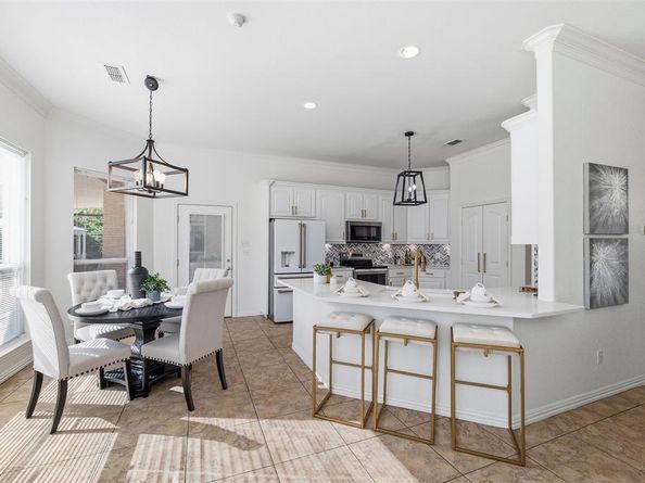 10601  Pack Saddle Trail , Fort Worth Texas 76108