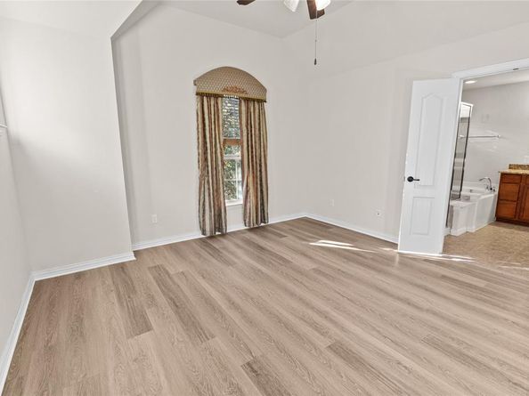 4336  Peregrine Way , Carrollton Texas 75010