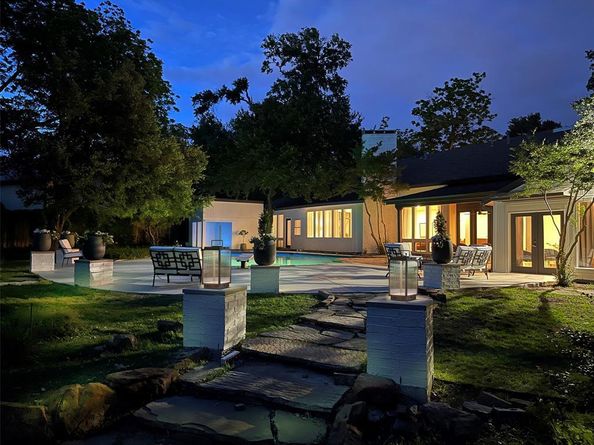 6802  Bert Lane , Dallas Texas 75240