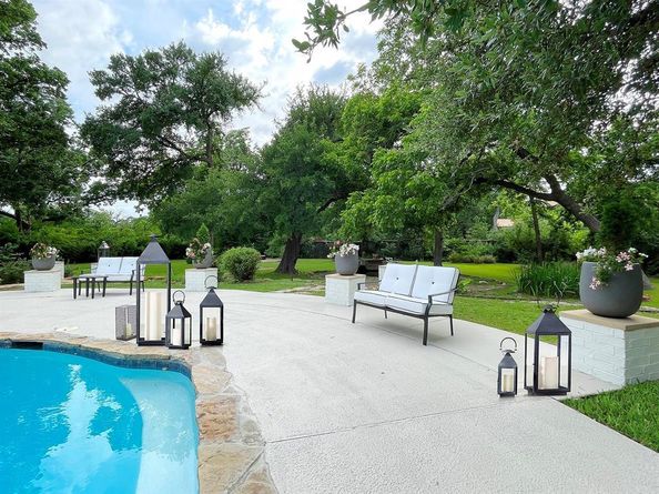 6802  Bert Lane , Dallas Texas 75240