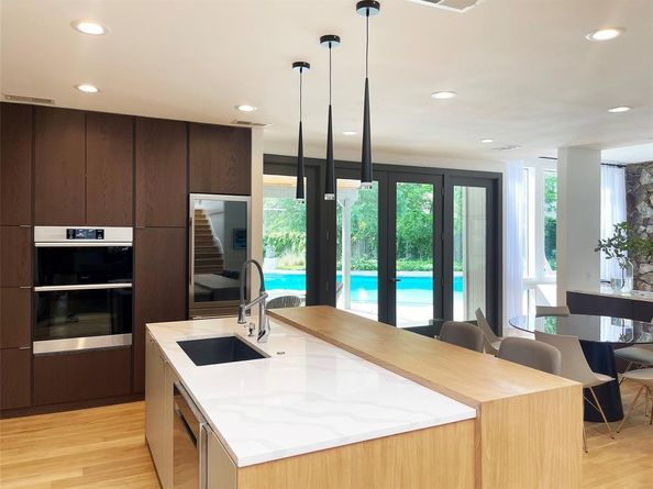 6802  Bert Lane , Dallas Texas 75240