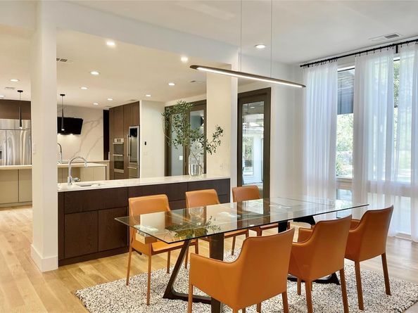 6802  Bert Lane , Dallas Texas 75240