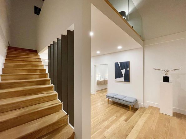 6802  Bert Lane , Dallas Texas 75240