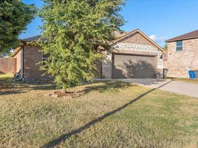 1563  Reynolds Street , Lancaster Texas 75134