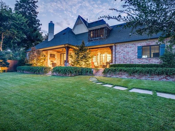 8446  San Benito Way , Dallas Texas 75218