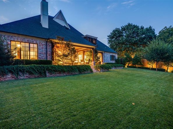 8446  San Benito Way , Dallas Texas 75218