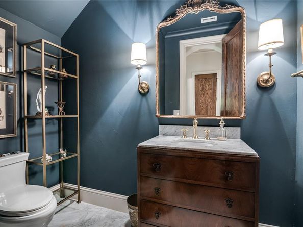 8446  San Benito Way , Dallas Texas 75218