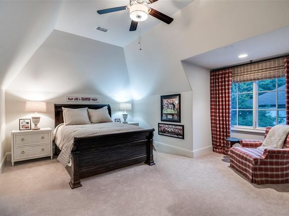 8446  San Benito Way , Dallas Texas 75218