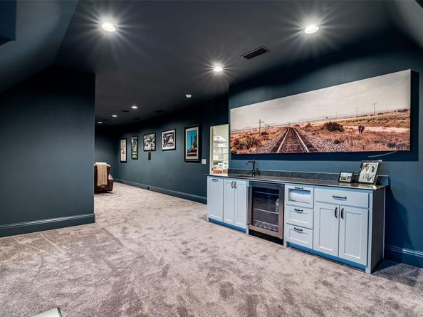 8446  San Benito Way , Dallas Texas 75218