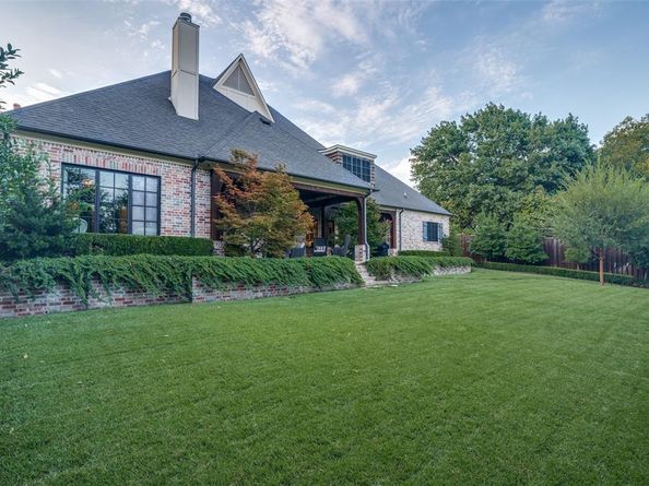 8446  San Benito Way , Dallas Texas 75218