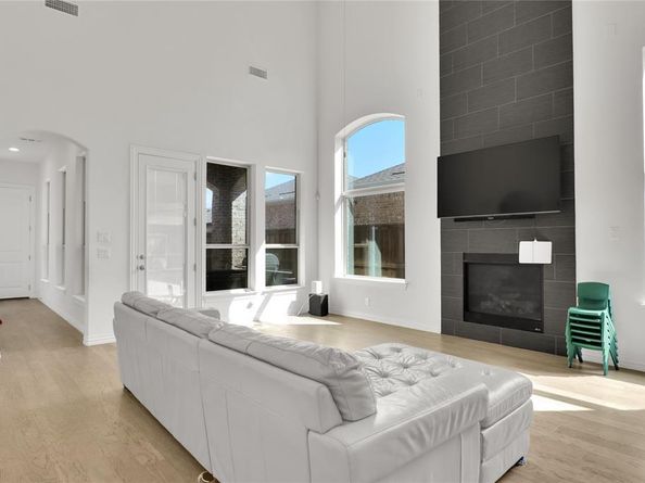 4209  Whispering Willow Way , Arlington Texas 76005