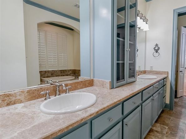 9114  Parson Drive , Lantana Texas 76226