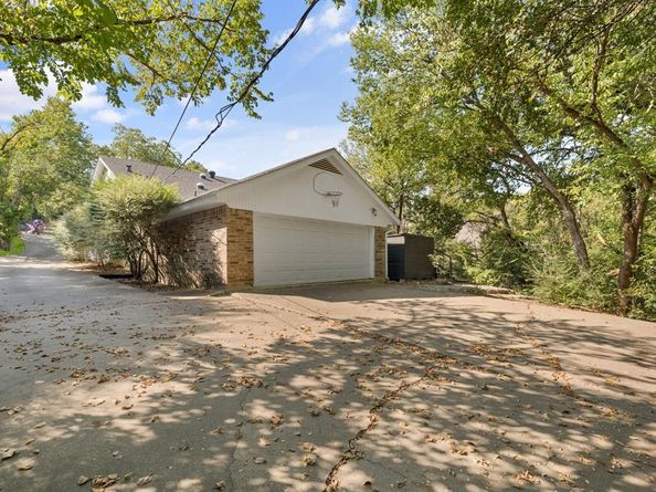 233  Willow Ridge Road , Fort Worth Texas 76103