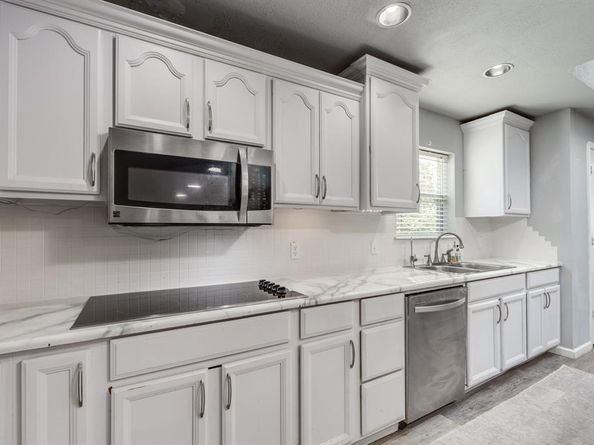 233  Willow Ridge Road , Fort Worth Texas 76103