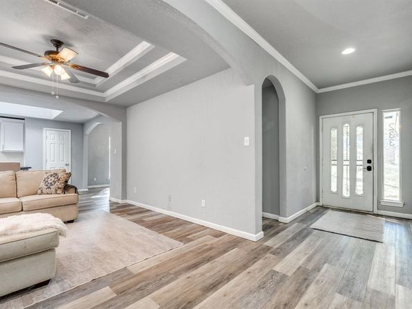 233  Willow Ridge Road , Fort Worth Texas 76103