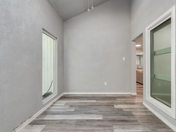 233  Willow Ridge Road , Fort Worth Texas 76103