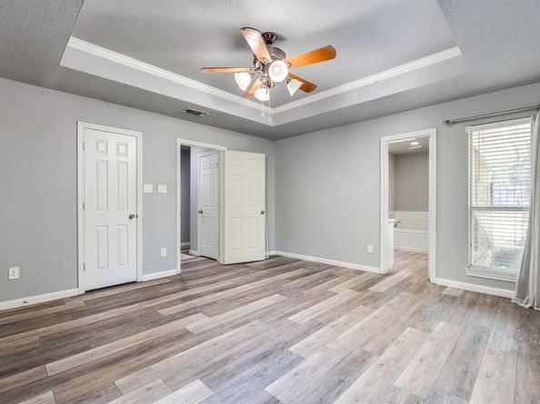233  Willow Ridge Road , Fort Worth Texas 76103