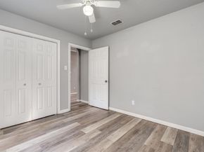 233  Willow Ridge Road , Fort Worth Texas 76103