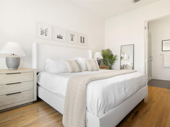 1727  Caddo Street  103, Dallas Texas 75204