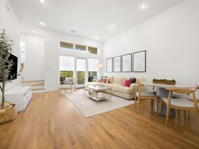 1727  Caddo Street  103, Dallas Texas 75204