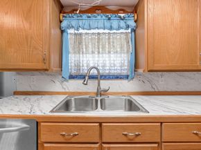 1501  Bardfield Avenue , Garland Texas 75041