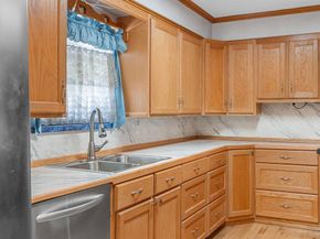 1501  Bardfield Avenue , Garland Texas 75041