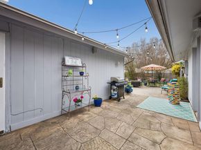 2104  Scarlet Oak Drive , Richardson Texas 75081