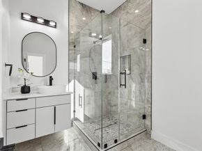 3510  Navaro Street , Dallas Texas 75212