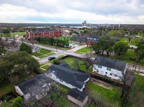 3240  Lipscomb Street , Fort Worth Texas 76110