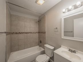 4140  Wilshire Boulevard , Dallas Texas 75241