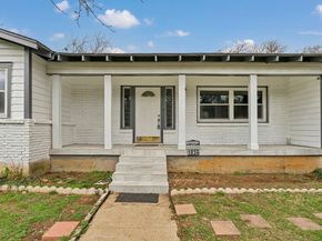 1836  Junius Street , Fort Worth Texas 76103