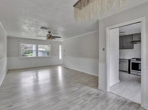 1836  Junius Street , Fort Worth Texas 76103