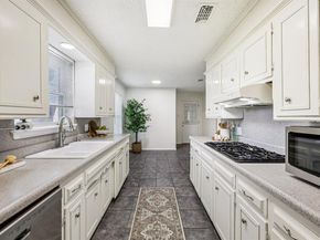 1015  Rocky Canyon Road , Arlington Texas 76012