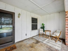 1015  Rocky Canyon Road , Arlington Texas 76012