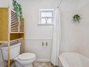 1015  Rocky Canyon Road , Arlington Texas 76012