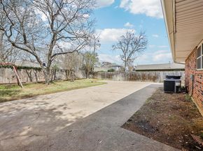 1015  Rocky Canyon Road , Arlington Texas 76012