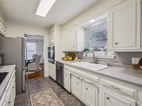 1015  Rocky Canyon Road , Arlington Texas 76012