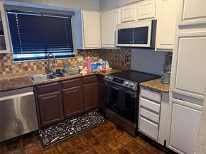 9822  Amberton Parkway , Dallas Texas 75243