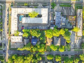 824  Elsbeth Street , Dallas Texas 75208