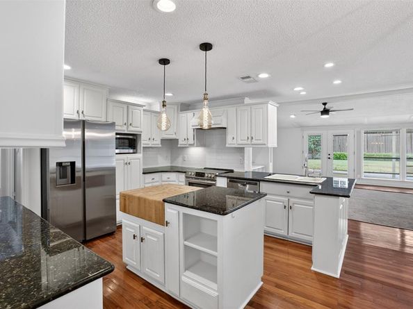 9551  Highedge Drive , Dallas Texas 75238