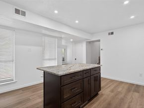 7510  Holly Hill Drive  150, Dallas Texas 75231