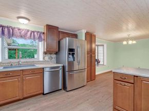 7757  Berry Road , Burleson Texas 76028