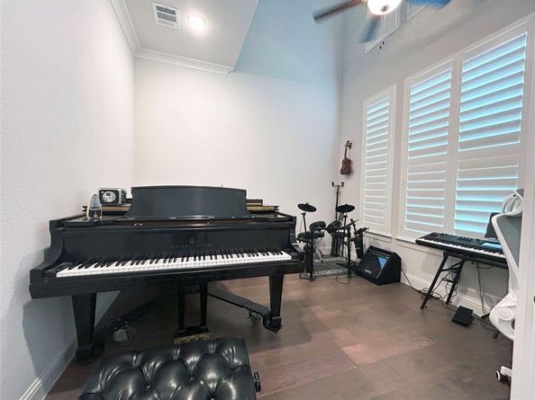 1038  Joanna Lane , Allen Texas 75013