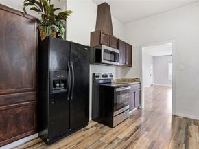 1329  New York Avenue , Fort Worth Texas 76104
