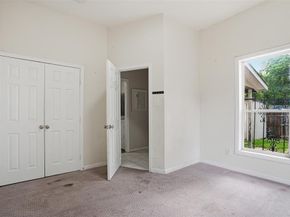 1329  New York Avenue , Fort Worth Texas 76104