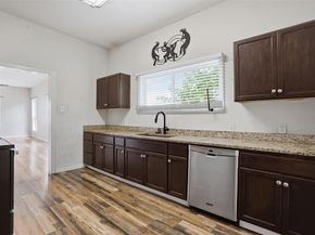 1329  New York Avenue , Fort Worth Texas 76104