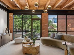 2911  Magnolia Hill Court , Dallas Texas 75201