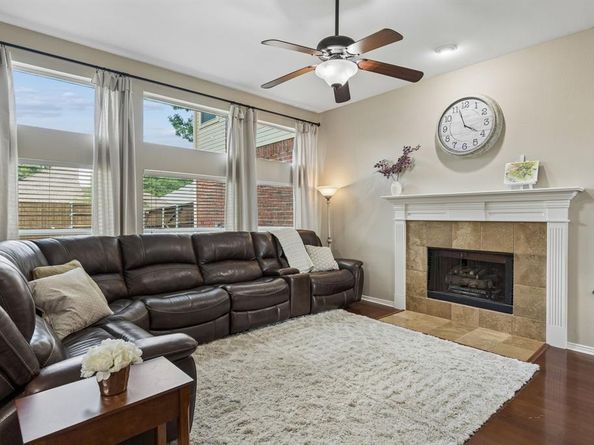 1105  Easton Lane , Allen Texas 75002